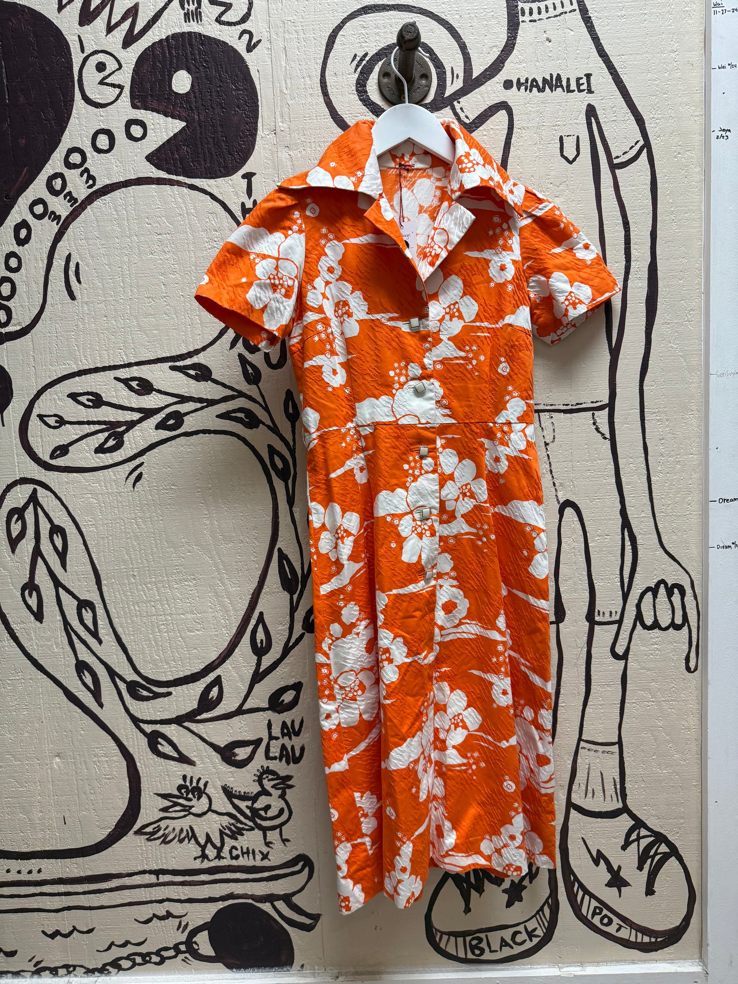 Ohanalei Vintage -  Orange 70’s Womens “Mu’uMu’u”