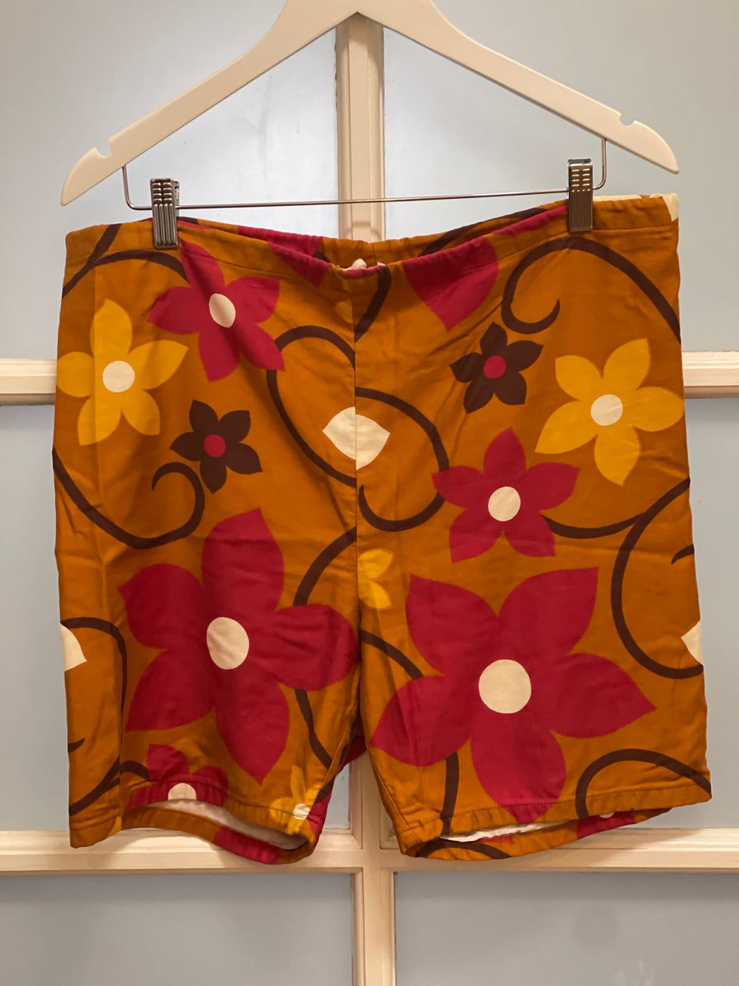 Peter’s Closet - Vintage Hawaii Floral Shorts